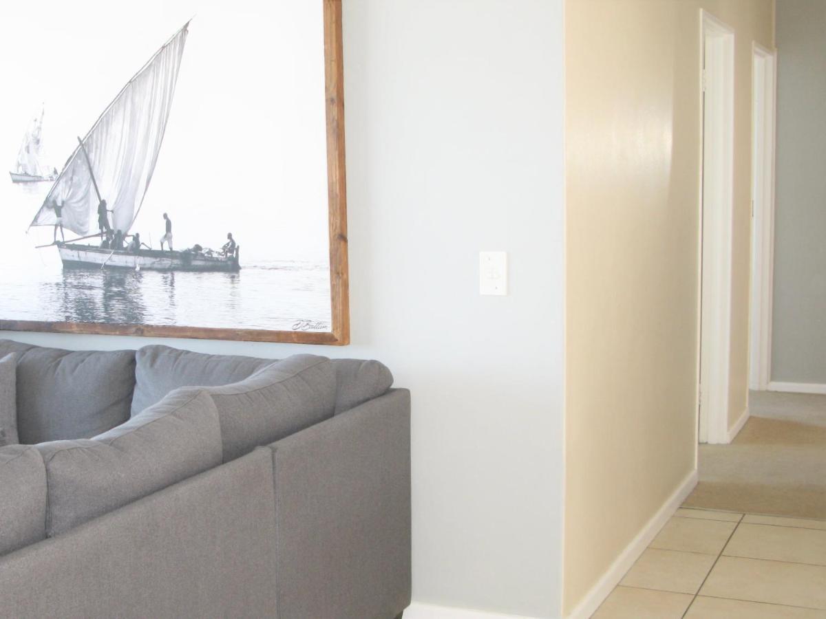 Beachfront House - Hermanus Whale View Βίλα Εξωτερικό φωτογραφία