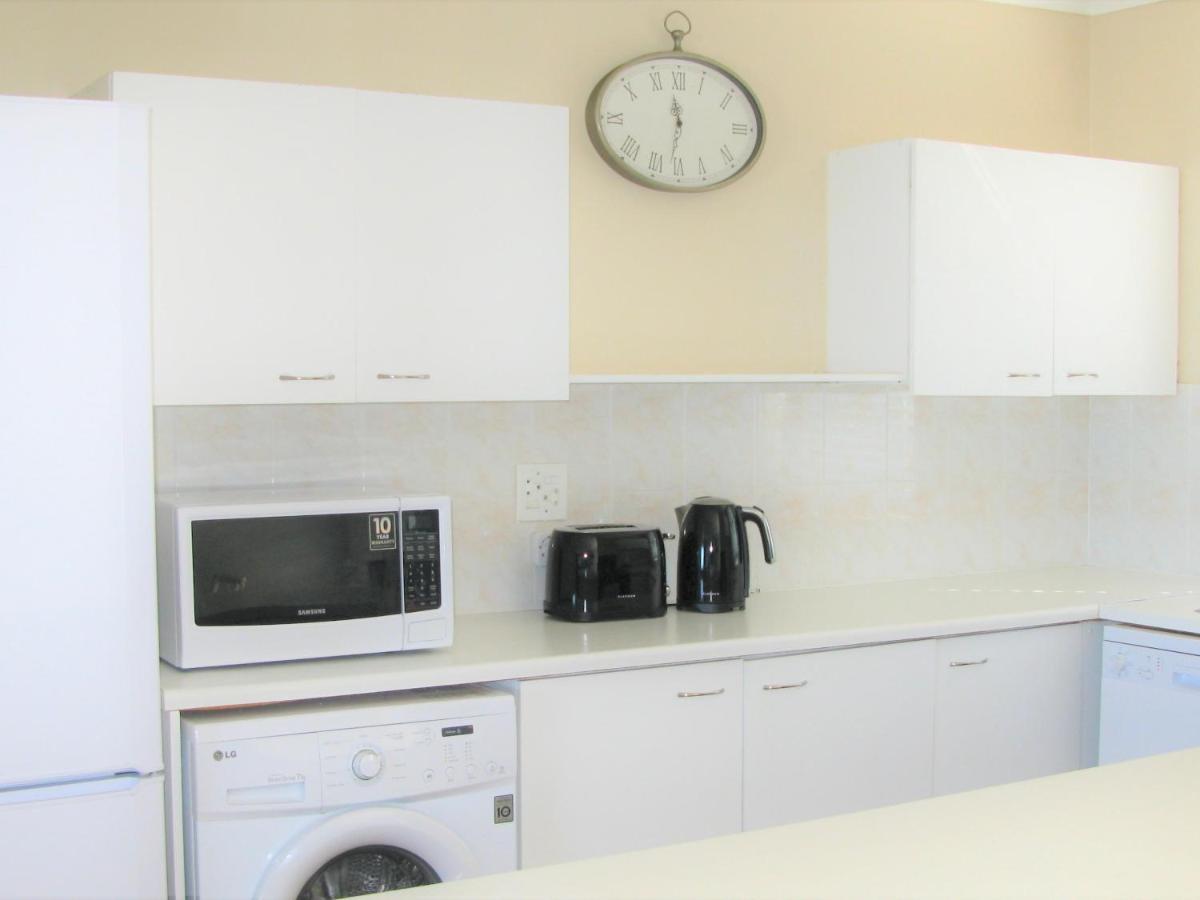 Beachfront House - Hermanus Whale View Βίλα Εξωτερικό φωτογραφία