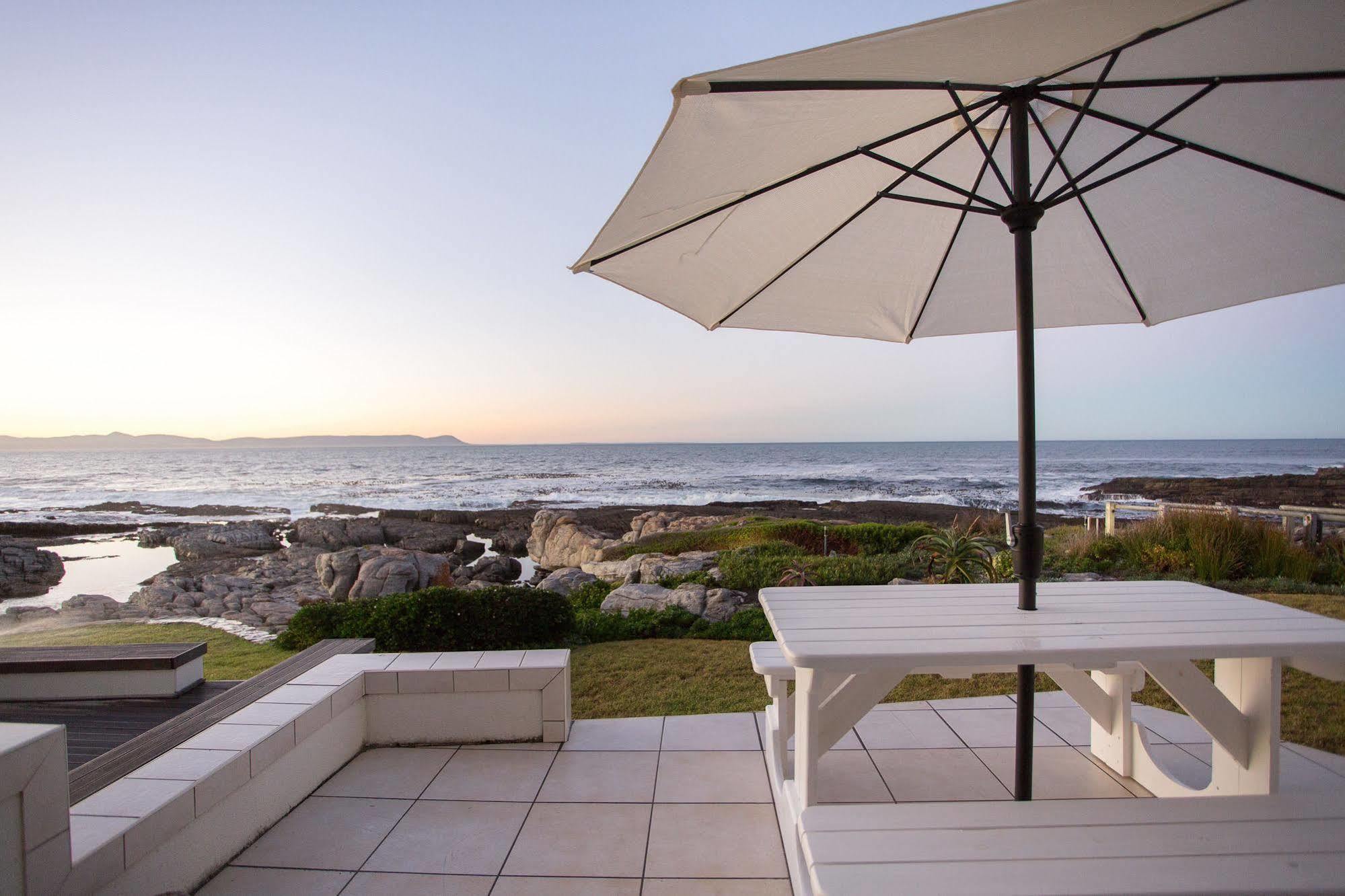 Beachfront House - Hermanus Whale View Βίλα Εξωτερικό φωτογραφία